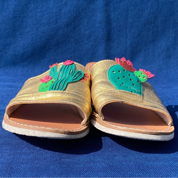 Kate Spade Cactus ๐ต Leather Slides - Picture 4 of 13